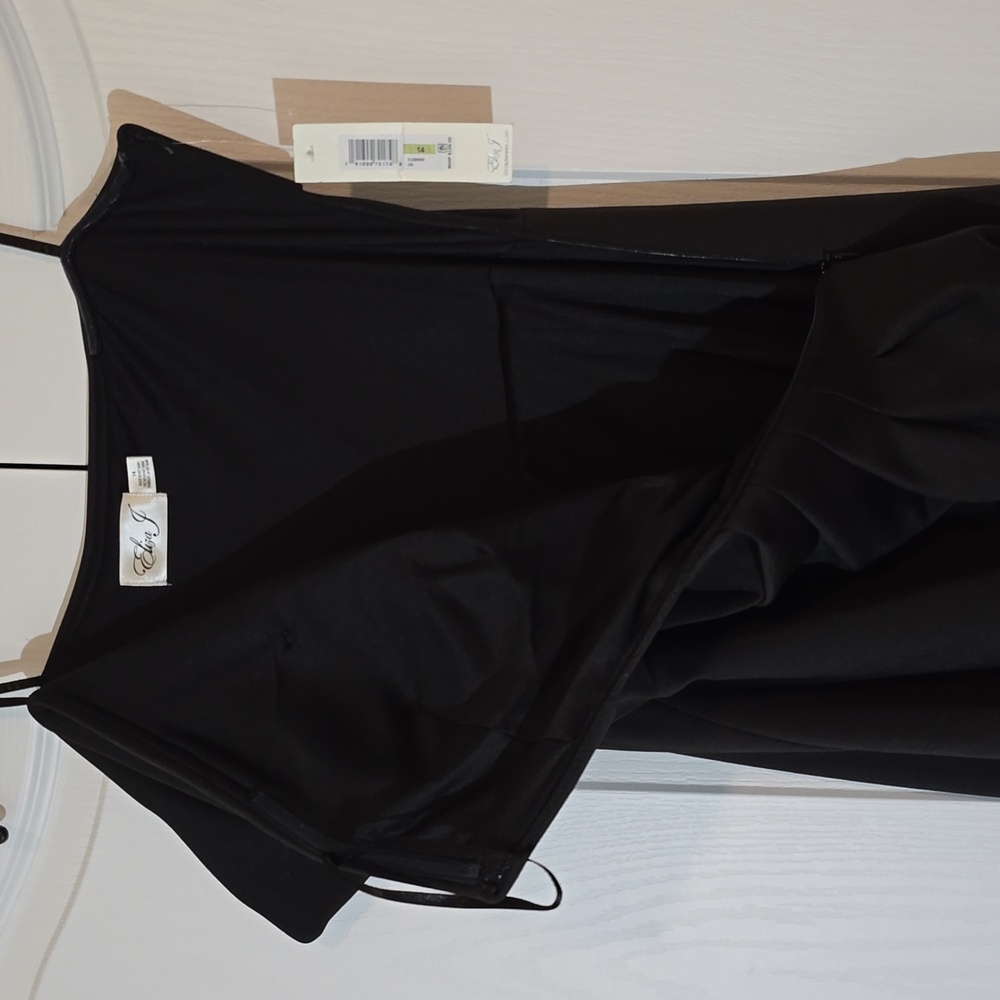 ELIZA J. - Women's Gown - Picture 7 of 12